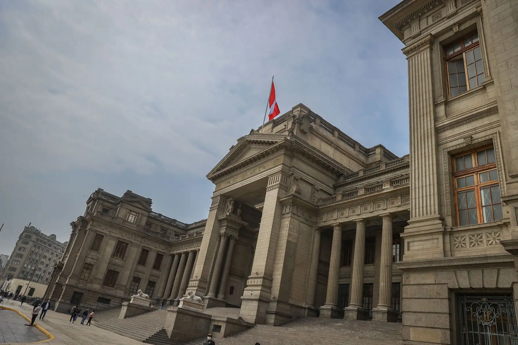 Fachada del Palacio de Justicia de Lima es la sede principal del Poder Judicial del Perú. Foto: ANDINA/Andrés Valle.