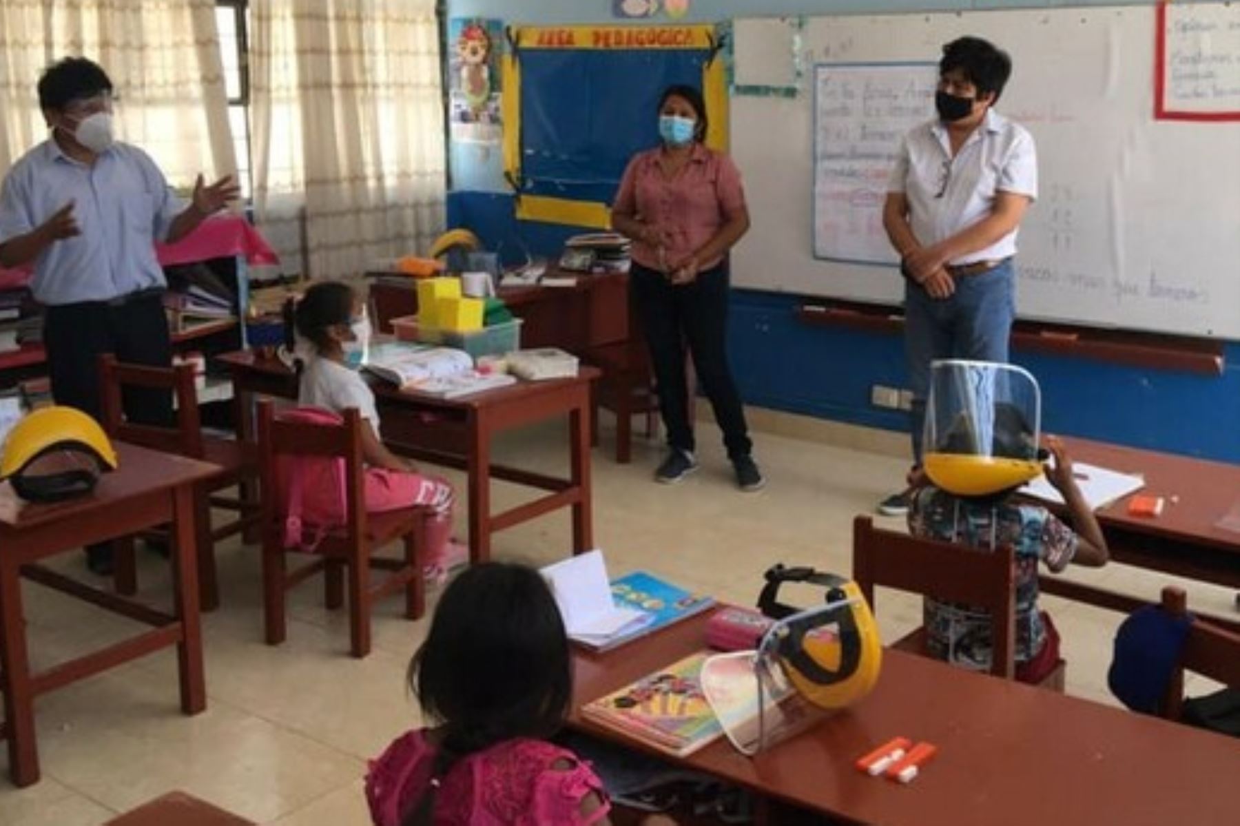 Minedu recoge información sobre práctica docente en las aulas