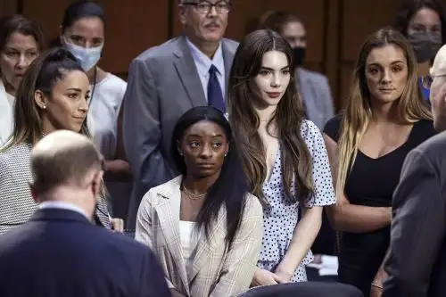 En 2013, la federación de gimnasia deportiva de Estados Unidos informó a la agencia federal de que tres atletas habían declarado ser abusadas por Nassar, pero el FBI decidió no llevar a cabo una investigación formal. Foto: AFP