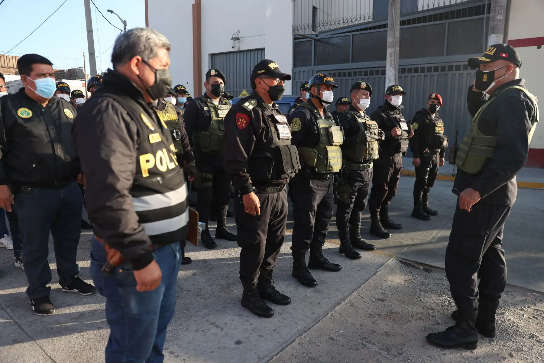 La Región Policial Callao ejecuta un megaoperativo, movilizando a efectivos policiales de las diferentes Divisiones del Callao, con el fin de contrarrestar los índices de Criminalidad, en el marco del estado de emergencia decretado por el Estado.  Foto: ANDINA/Melina Mejía