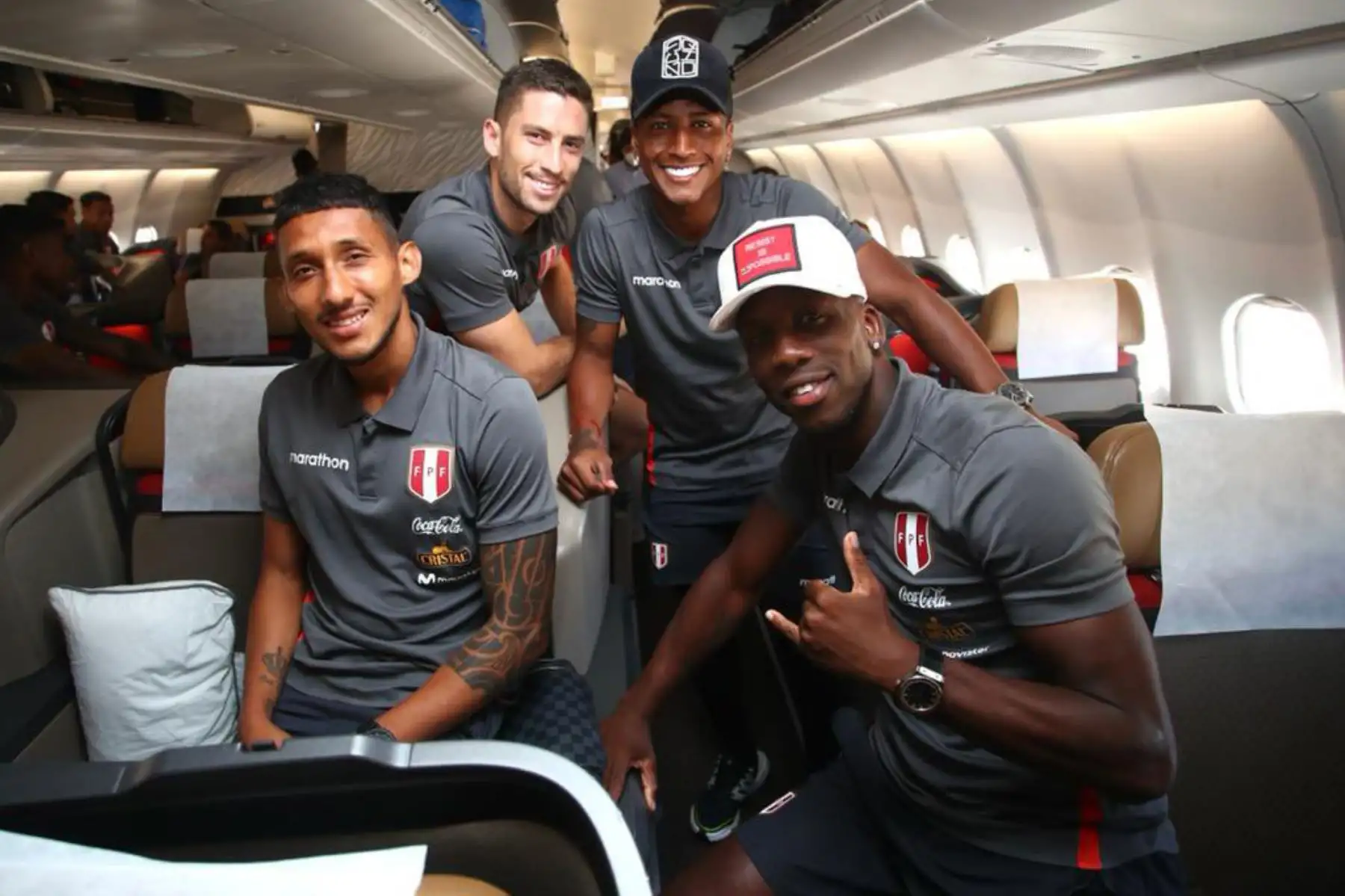 Selección nacional de fútbol viaja rumbo a Doha, donde disputará, el lunes 13, con Australia el repechaje intercontinental, que brinda el penúltimo cupo al Mundial Catar 2022. Foto: FPF