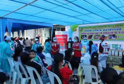 El programa Qali Warma participó de una feria donde se presentaron diversos potajes saludables a base de los productos distribuidos para el consumo de los usuarios, como el arroz fortificado y la conserva de anchoveta.