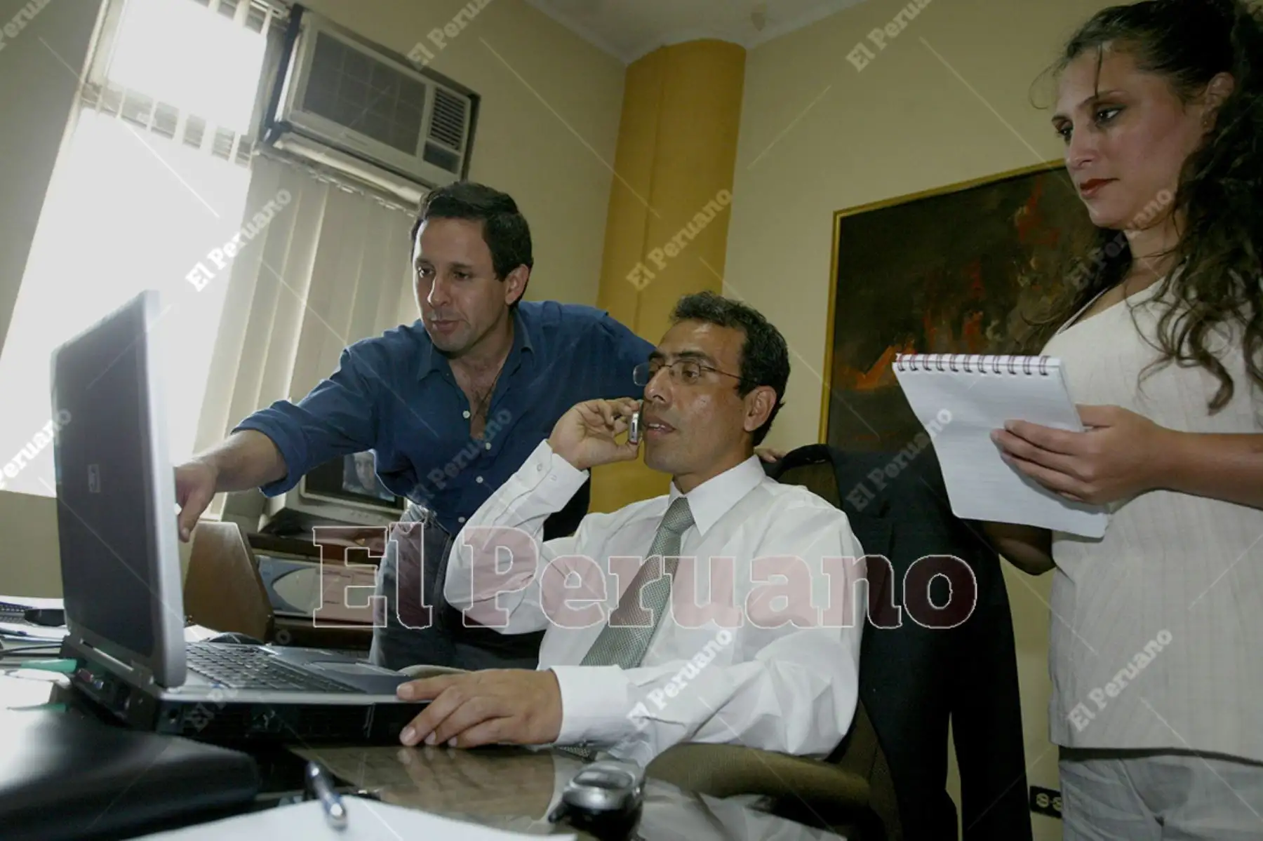 Lima - 1 marzo 2005 / Luis Inchaústegui y Ricardo Montero, periodistas de la Agencia de Noticias Andina. Foto: Diario Oficial El Peruano