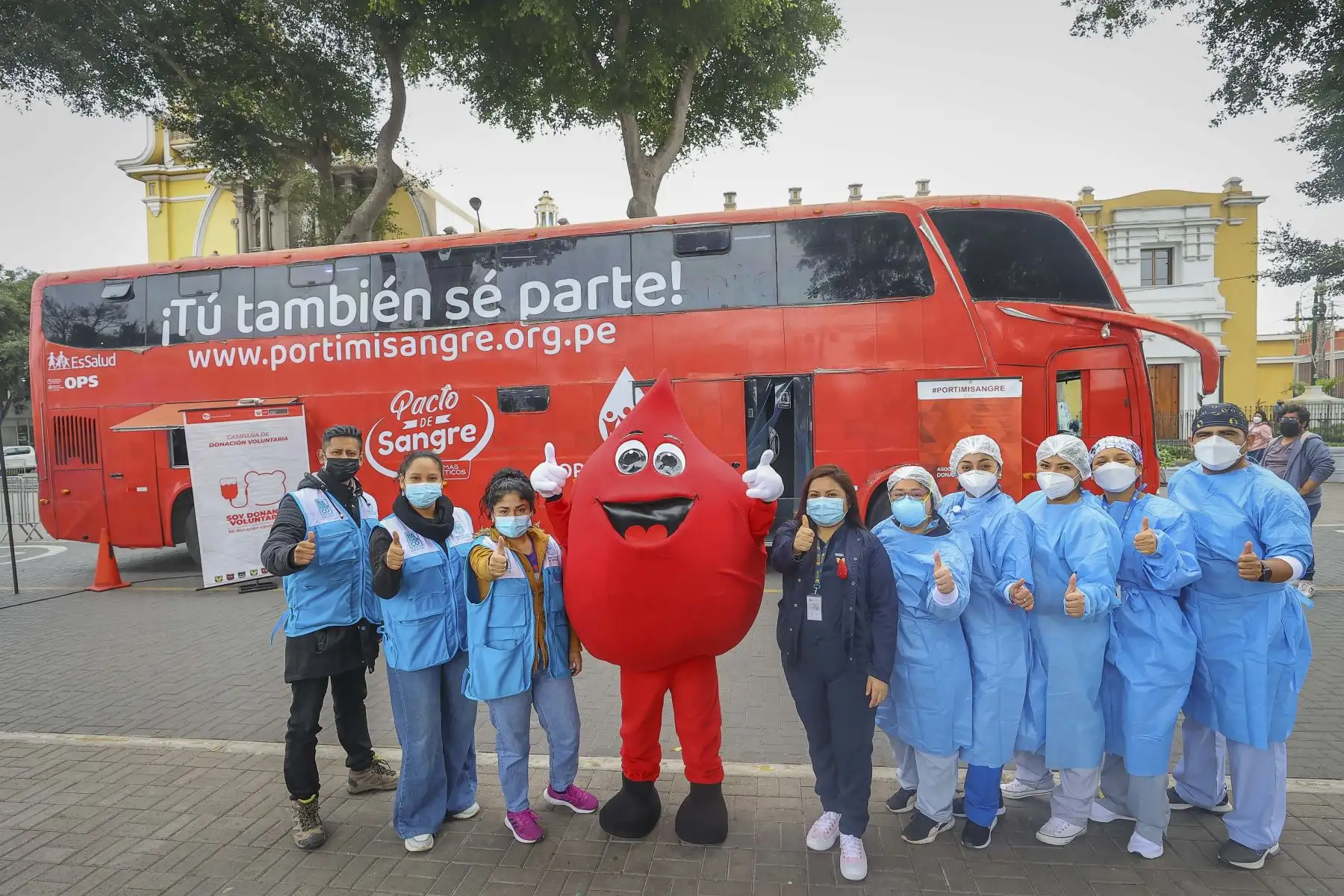 En el Día Mundial del Donante de Sangre, el Hospital de Emergencias Villa El Salvador (Heves) del Ministerio de Salud (Minsa) realiza una campaña de donación voluntaria de sangre en la plaza principal de Barranco, donde se encuentra el “Hemobus” para promover y recibir a todos los donantes voluntarios en el horario de 9:00 a.m. a 2:00 p.m. Foto: ANDINA/Andrés Valle
