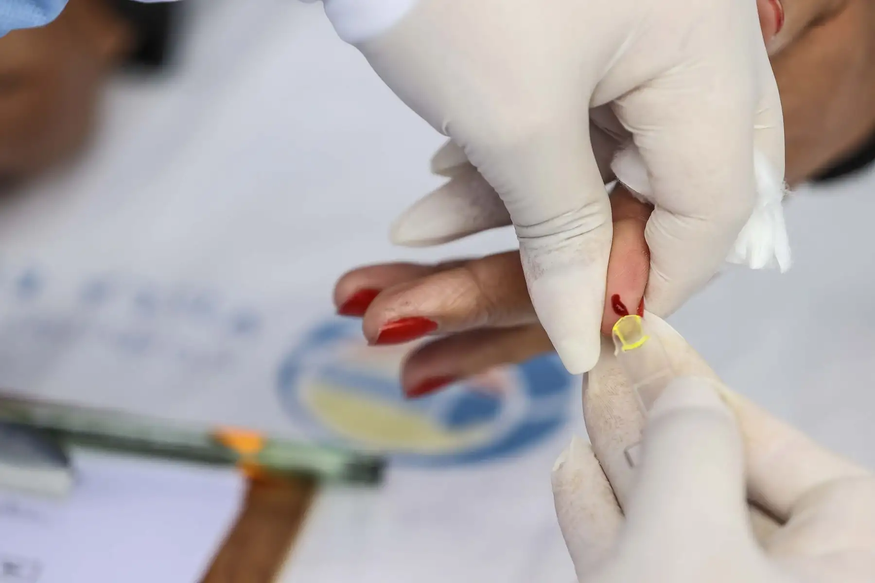 En el Día Mundial del Donante de Sangre, el Hospital de Emergencias Villa El Salvador (Heves) del Ministerio de Salud (Minsa) realiza una campaña de donación voluntaria de sangre en la plaza principal de Barranco, donde se encuentra el “Hemobus” para promover y recibir a todos los donantes voluntarios en el horario de 9:00 a.m. a 2:00 p.m. Foto: ANDINA/Andrés Valle