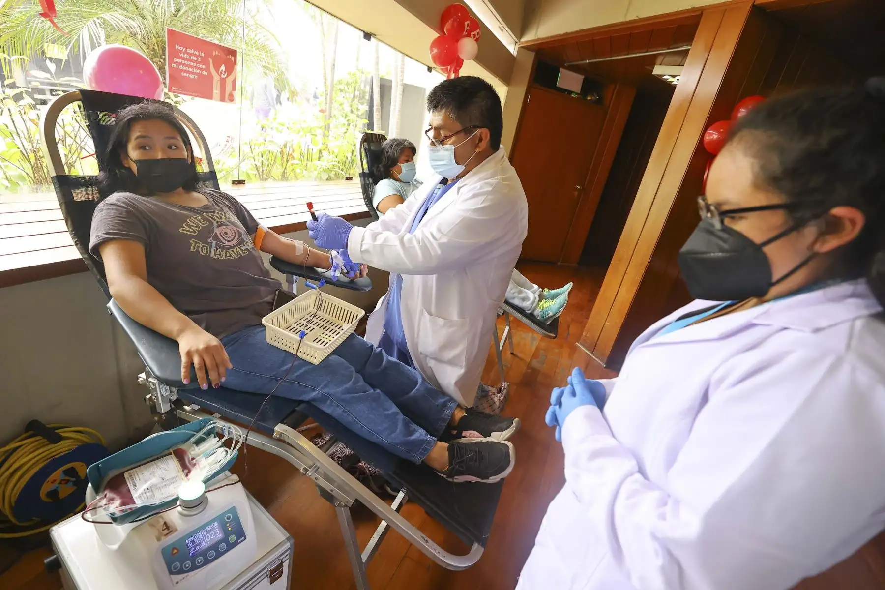El Ministerio de Salud (Minsa), a través de la Dirección General de Donaciones, Trasplantes y Banco de Sangre (Digdot), conmemora, este martes 14 de junio, el Día Mundial del Donante de Sangre y reconocé a todos los donantes voluntarios de sangre, quienes gracias a su solidaridad han salvado muchas vidas. Foto: ANDINA/Andrés Valle