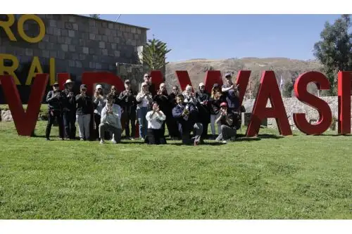 Cusco:ciudadela infantil Vidawasi recibe a grupo internacional de turismo filantrópico