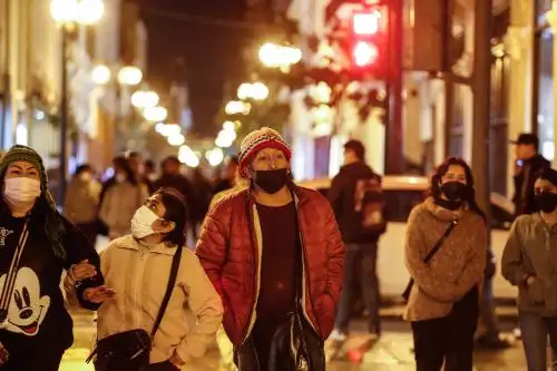 Las noches frías en Lima continuarán y podrían caer hasta 8 grados en Lima este, estimó el Senamhi. Foto: ANDINA/Renato Pajuelo.