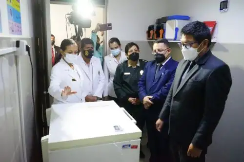 El Ministro de salud, Jorge López peña hizo entrega del primer lote de vacunas contra la influenza al Policlínico Policial de la Dirección Nacional de Operaciones Especiales (Dinoes) en el distrito de Ate Vitarte. Foto: ANDINA/Difusión