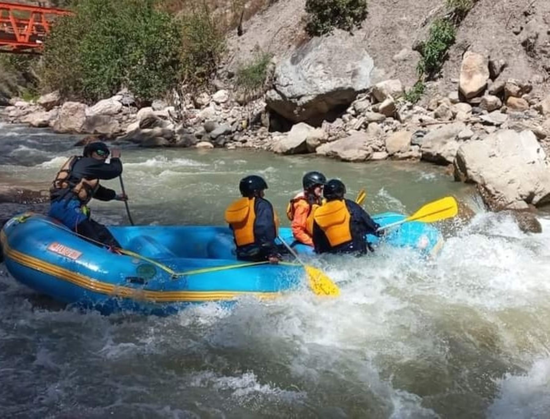 Áncash: inician proceso de certificación de turismo de aventura en Chavín de Huántar