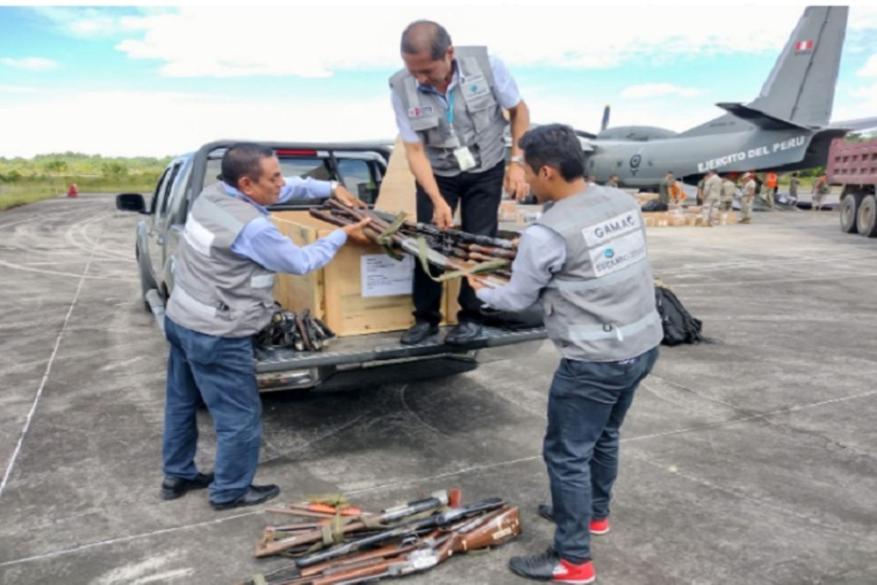 Sucamec traslada a Lima un total de 55 armas de fuego incautadas en Loreto