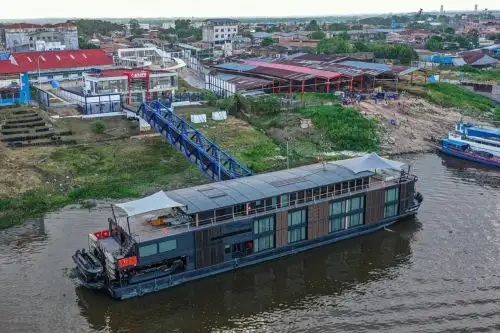 Transporte turístico acuático en la Amazonía. Foto: Cortesía.