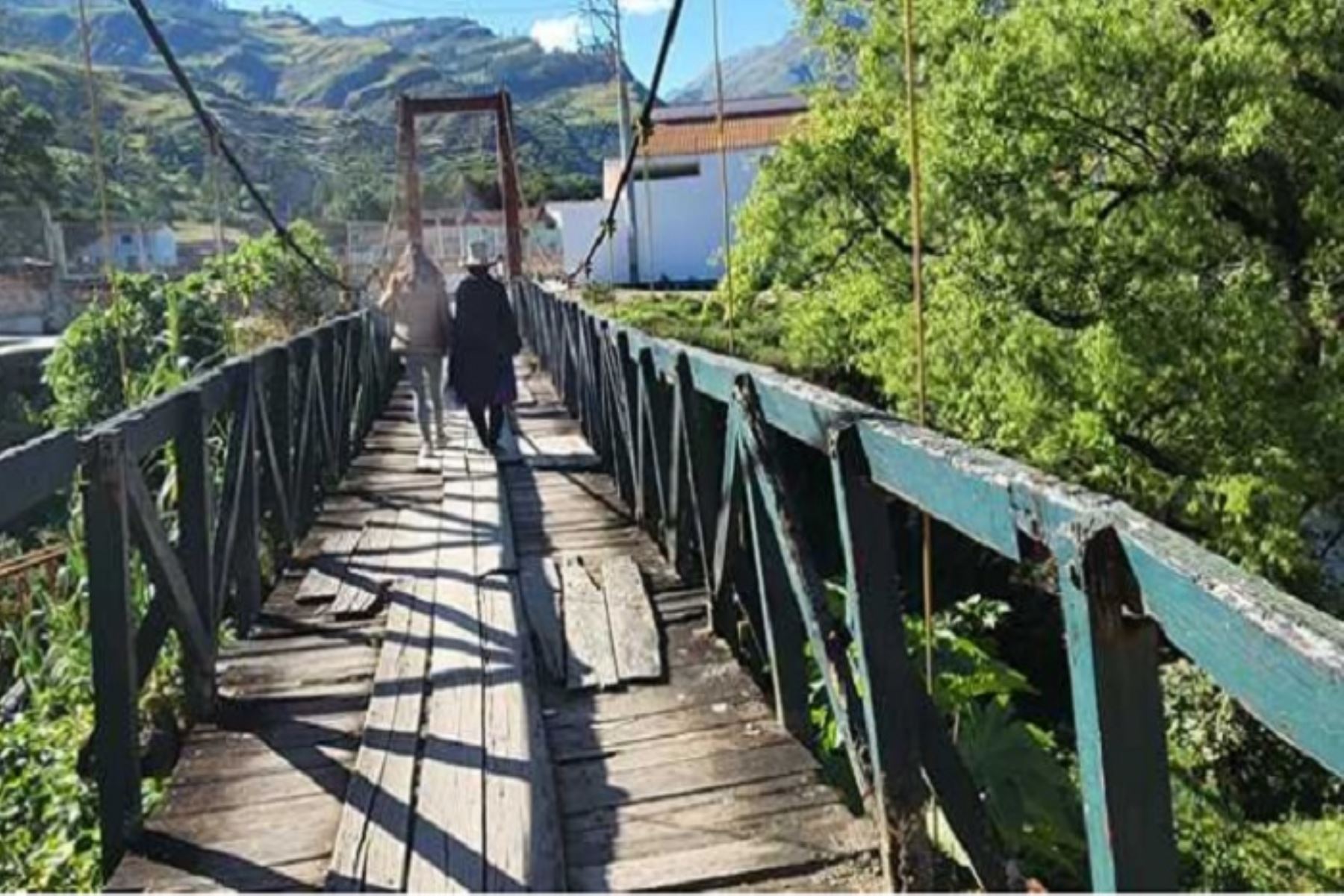 Con madera incautada por Serfor mejorarán puentes en distrito Cajamarquino de San Juan