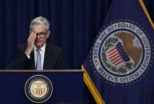 El presidente de la Reserva Federal de EE. UU., Jerome Powell, habla durante una conferencia de prensa sobre las tasas de interés, la economía y las acciones de política monetaria, en el edificio de la Reserva Federal en Washington. Foto: AFP