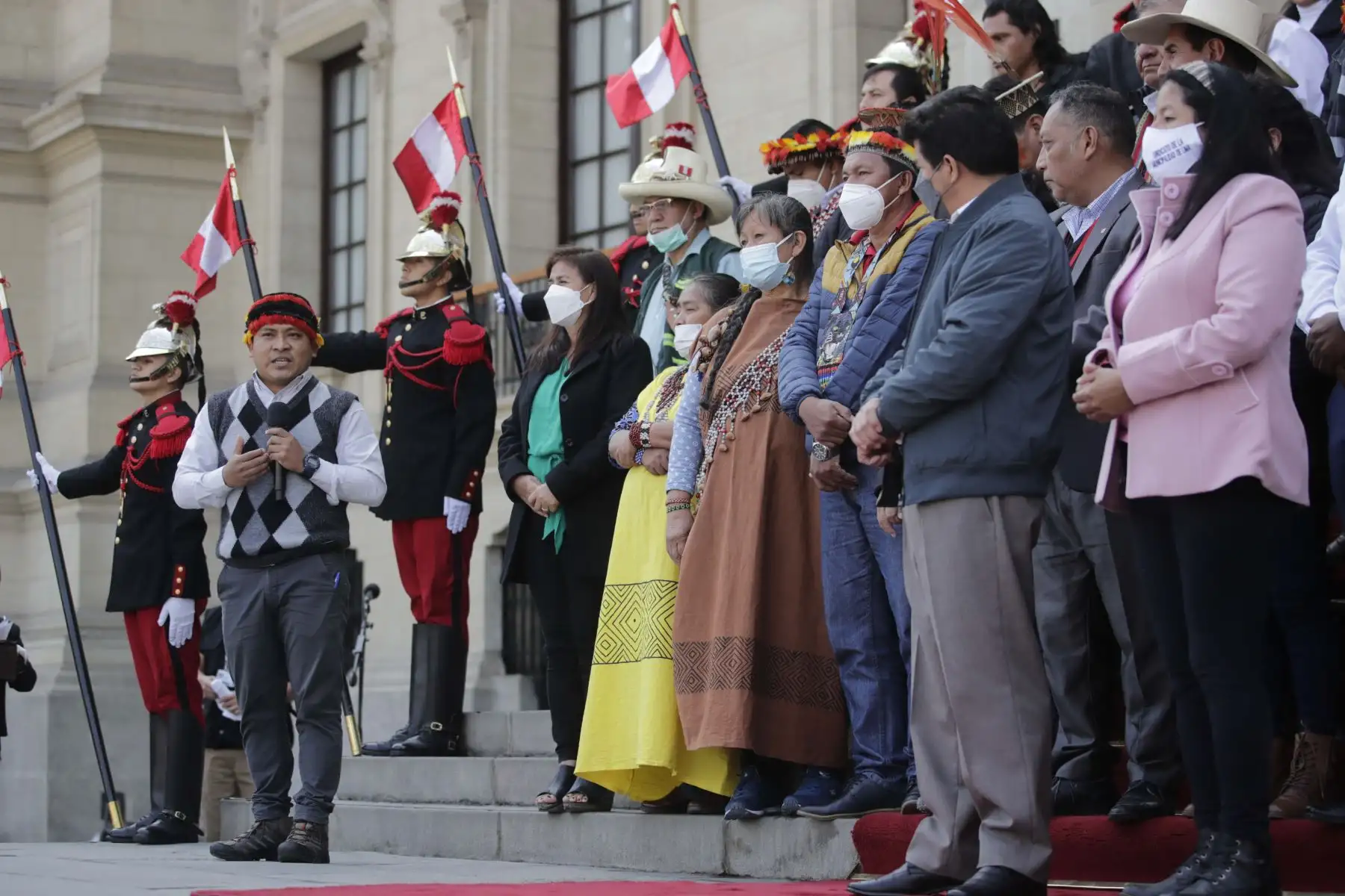 Presidente, Pedro Castillo, recibe a lideresas y líderes de diferentes etnias amazónicas, organizaciones agrarias y ronderos del país, en Palacio de Gobierno. Foto: ANDINA/Presidencia Perú