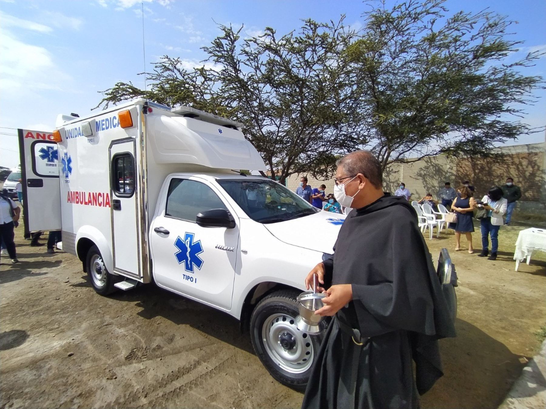 Empresa privada donó dos ambulancias a la Red de Salud de Pacasmayo que ayudará a mejorar la atención de salud en la provincia de Pacasmayo, región La Libertad.