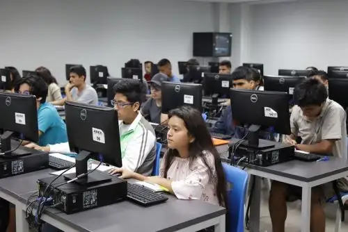 Beca Inclusión Técnico Productiva 2022 cubrirá costos de matrícula, pensión de estudios, materiales del módulo de formación o curso de capacitación, así como el costo del certificado emitido por el instituto al culminar satisfactoriamente los estudios. ANDINA.
