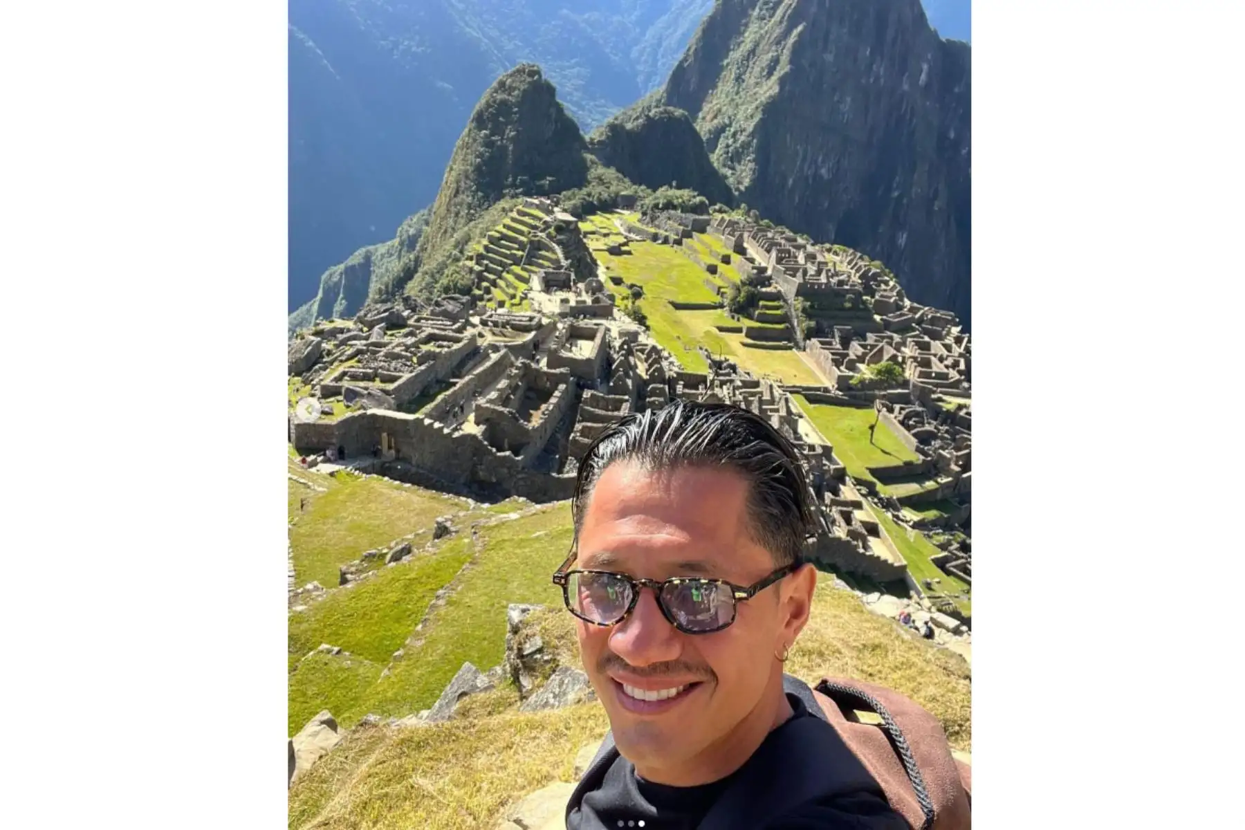 El seleccionado peruano Gianluca Lapadula junto a su familia, continúa disfrutando de los paisajes turísticos  de Cusco. En la imagen se deleita con la belleza del Santuario Histórico de Machu Picchu.
Foto: Instagram
