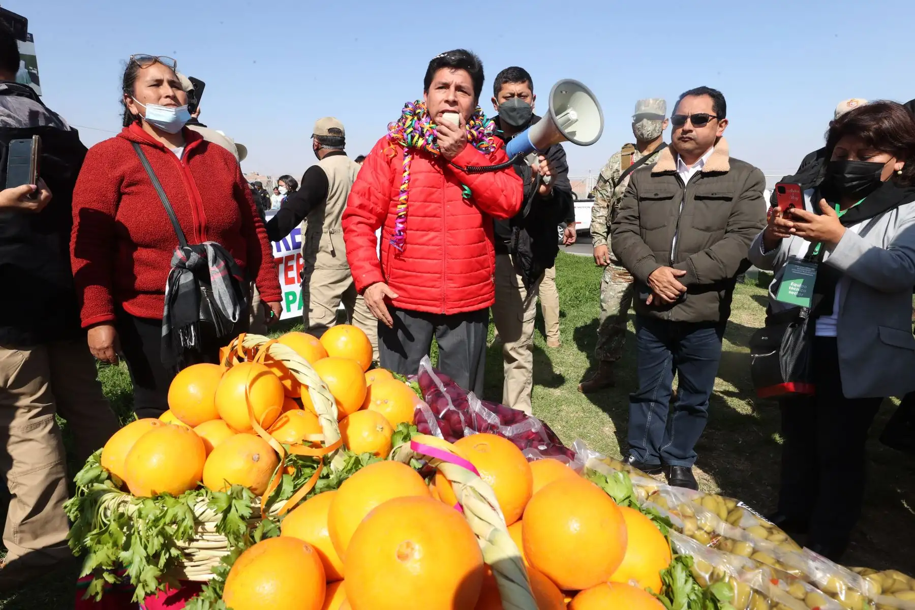Presidente Castillo sostuvo un encuentro con la población en Tacna y dialogó con agricultores de La Yarada los Palos. Foto: ANDINA/Prensa Presidencia