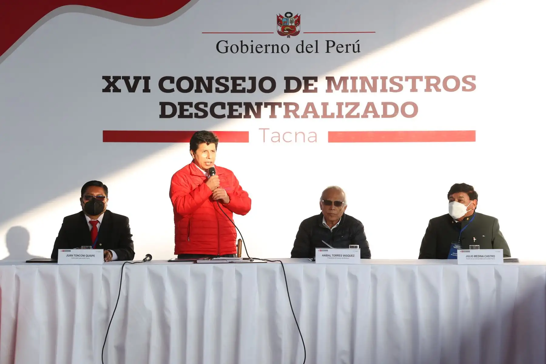 El presidente de la República, Pedro Castillo, participa en el XVI Consejo de Ministros Descentralizado, en Tacna. Participa el titular de la PCM, Aníbal Torres y autoridades. Foto: ANDINA/Prensa Presidencia