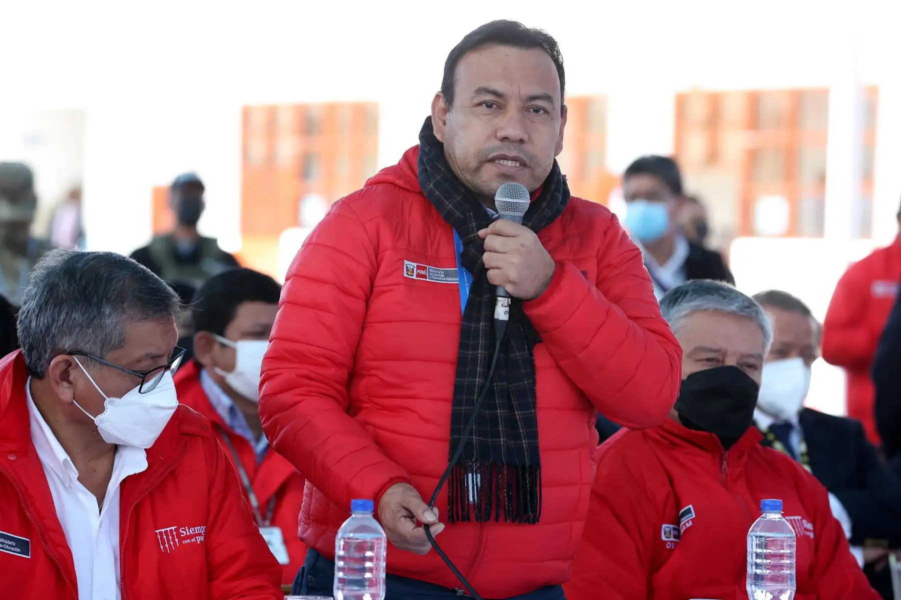 El presidente de la República, Pedro Castillo, participa en el XVI Consejo de Ministros Descentralizado, en Tacna. El ministro de Justicia y Derechos Humanos, Félix Chero, toma la palabra. Foto: ANDINA/Prensa Presidencia