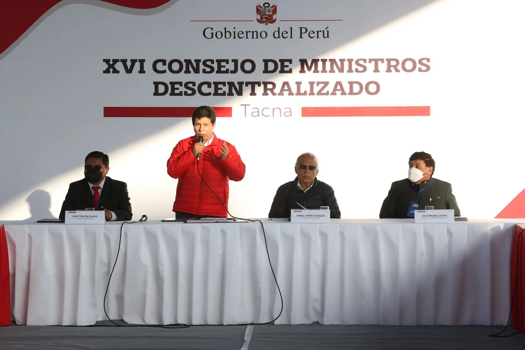 El presidente de la República, Pedro Castillo, participa en el XVI Consejo de Ministros Descentralizado, en Tacna. Participa el titular de la PCM, Aníbal Torres y autoridades. Foto: ANDINA/Prensa Presidencia