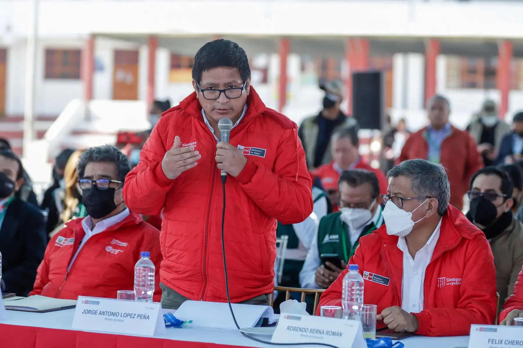 En el XVI Consejo de Ministros Descentralizado, realizado hoy en la región Tacna, el ministro de Salud, Jorge López Peña, anunció el compromiso para la continuidad y ejecución del hospital Hipólito Unanue, de la mencionada región.