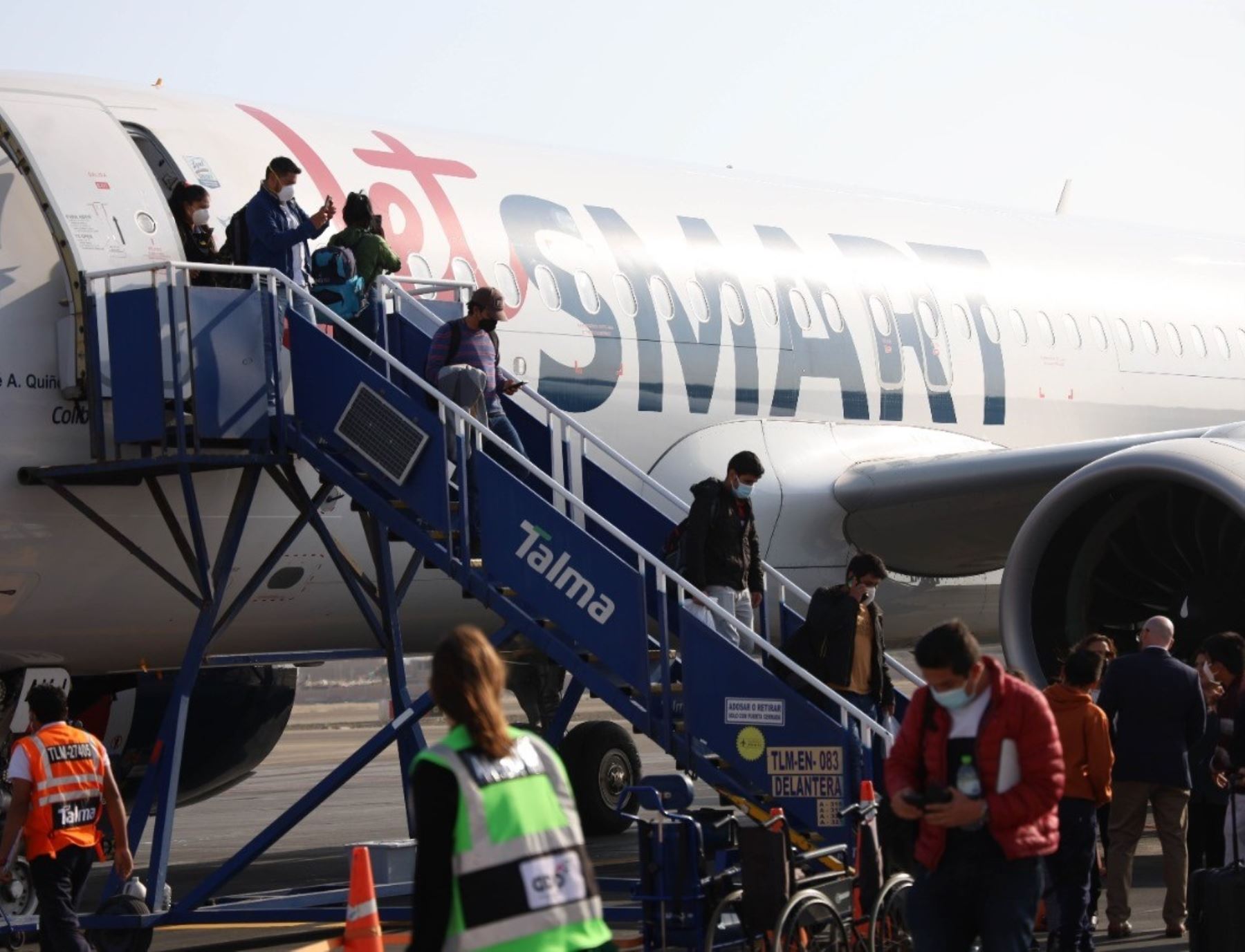 Autoridades y empresarios de La Libertad resaltan el inicio de los vuelos interregionales que unen Trujillo y Arequipa, y afirman que esto impulsará el turismo en dicha región. ANDINA/Difusión