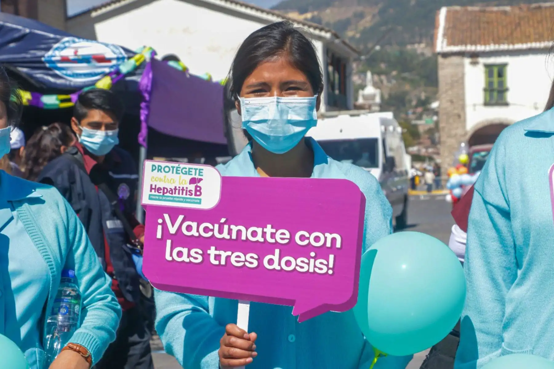 Minsa, a través de la DIRESA  Ayacucho organiza el  lanzamiento de campaña  por el Día Nacional de la lucha contra la Hepatitis B. Para proteger a la población frente a esta enfermedad, La actividad se realizó en la Plaza Mayor de Huamanga, en Ayacucho.
Foto: Minsa