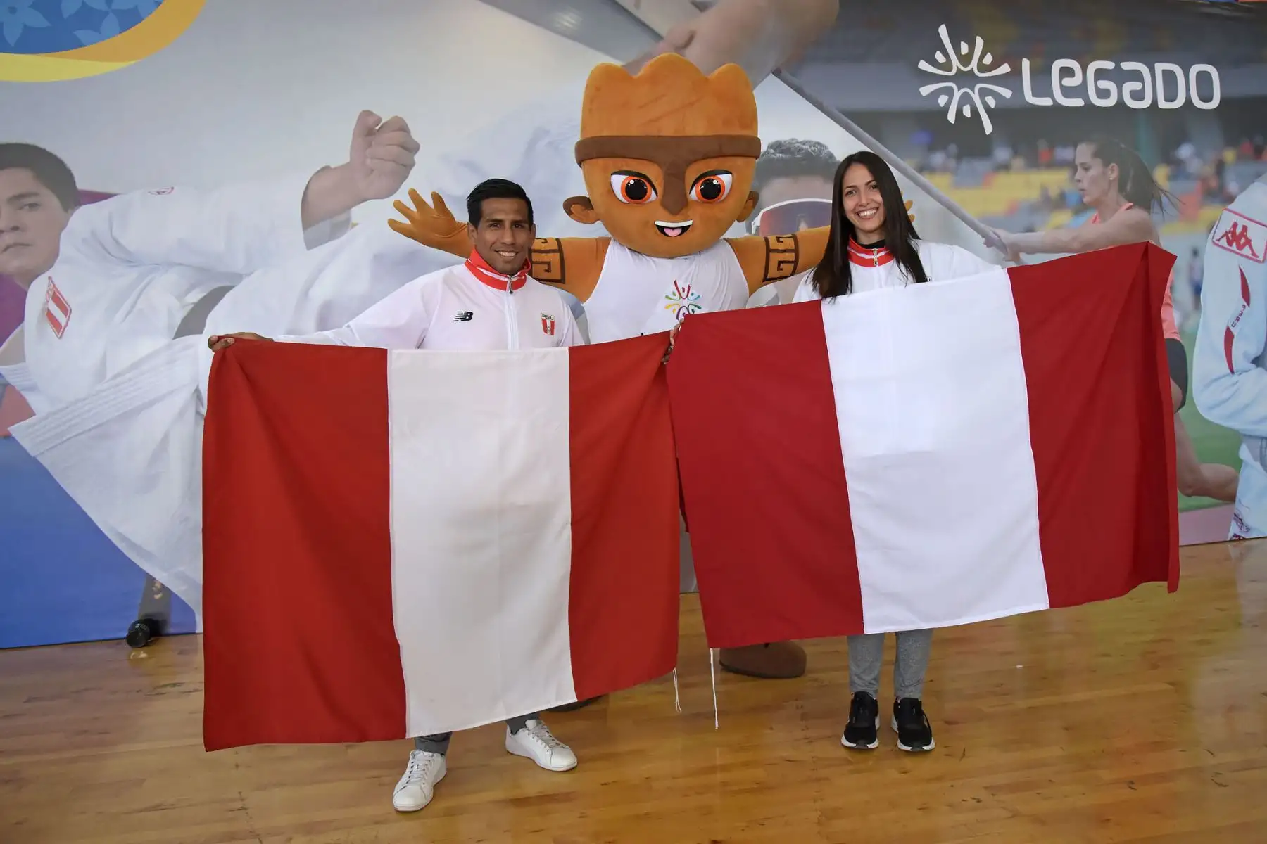 Presentación de los abanderados de Perú para los Juegos Bolivarianos Valledupar 2022.
La esgrimista María Luisa Doig y el judoca Juan Postigos serán nuestros representantes en este importante acto
Foto: LEGADO