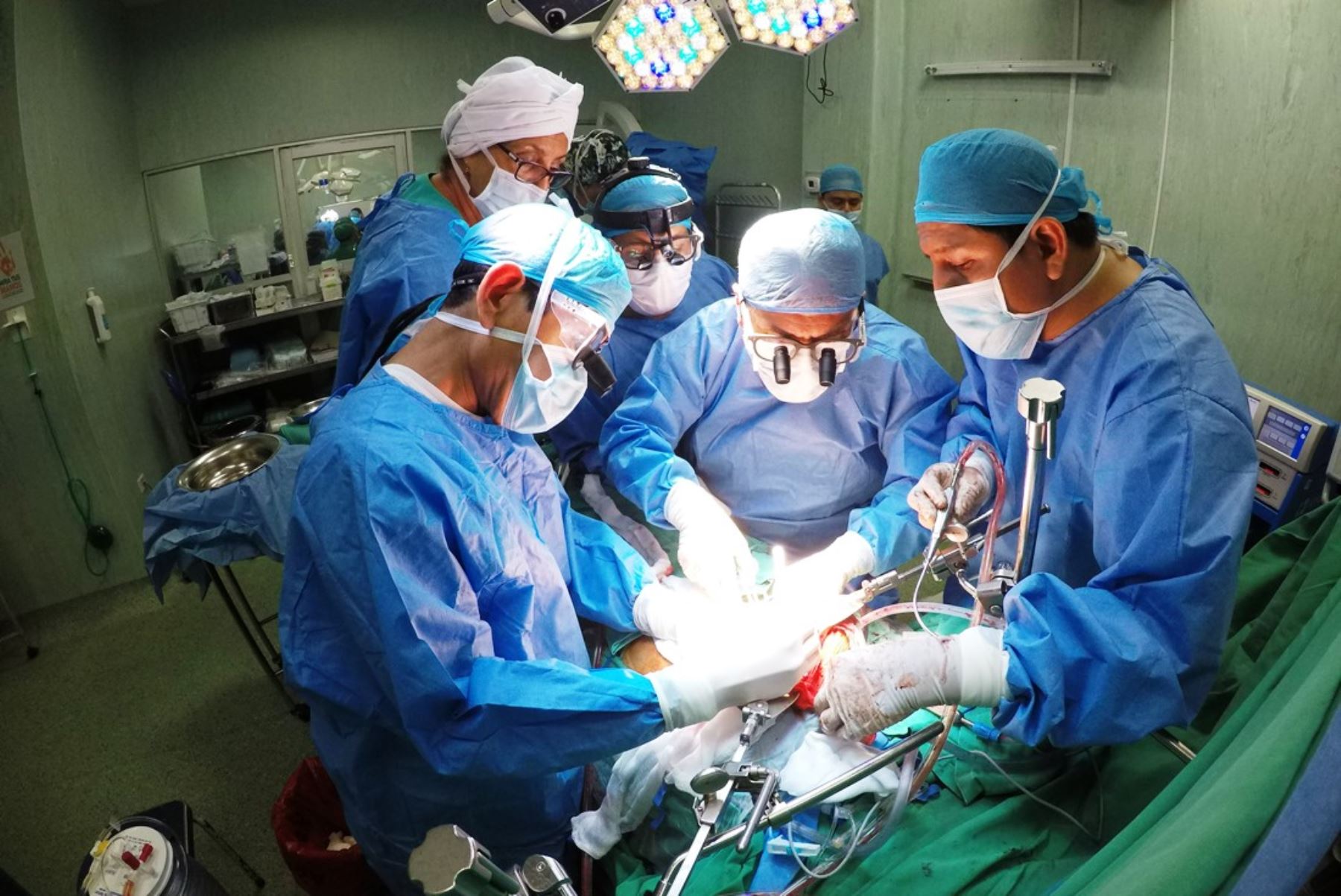 EsSalud realizó más de 107,000 cirugías en lo que va del año