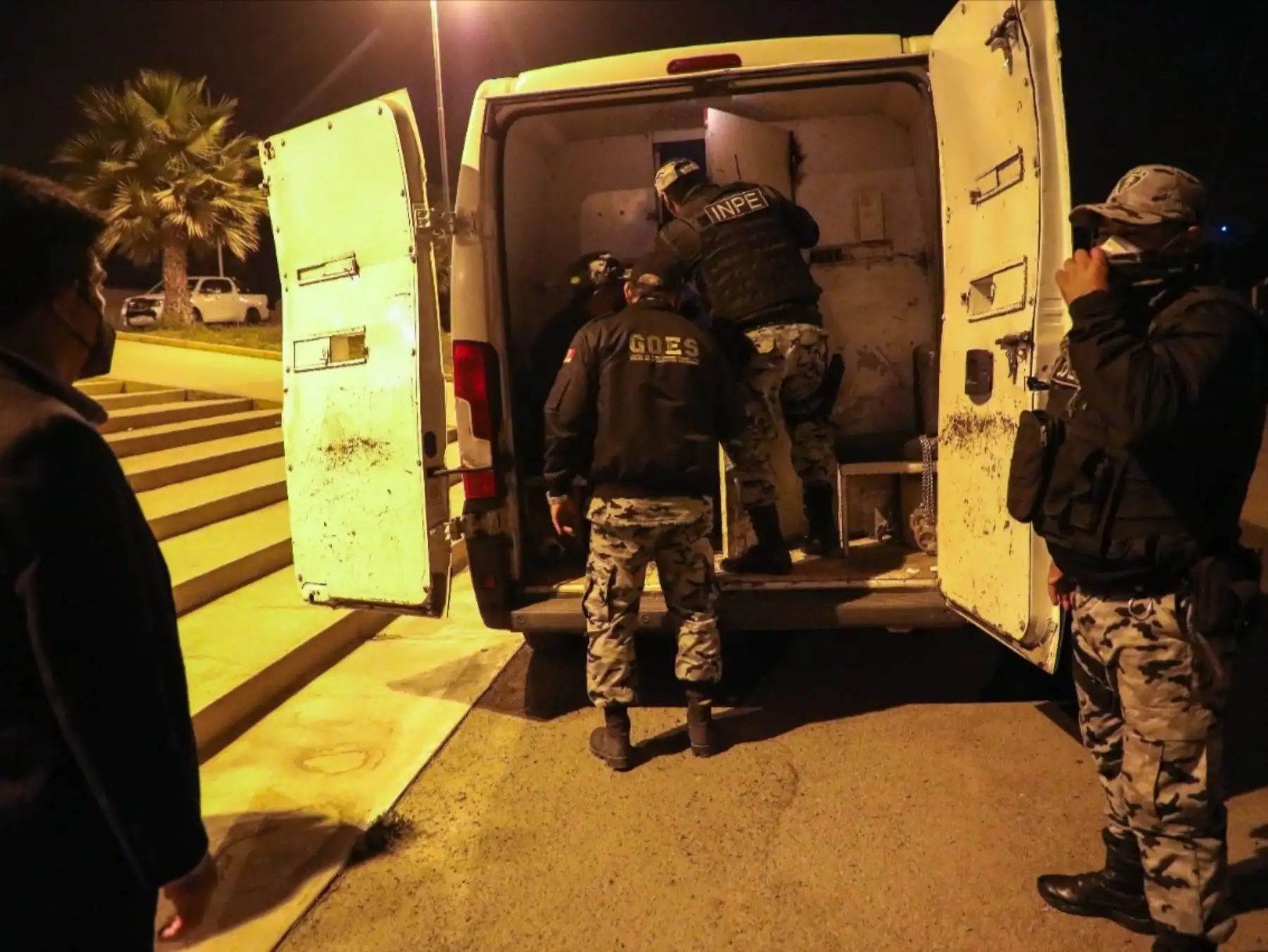 Traslado del interno Vladimiro Montesinos Torres al Centro de Reclusión de Máxima Seguridad de la Base Naval del Callao (Cerec). Foto: INPE
