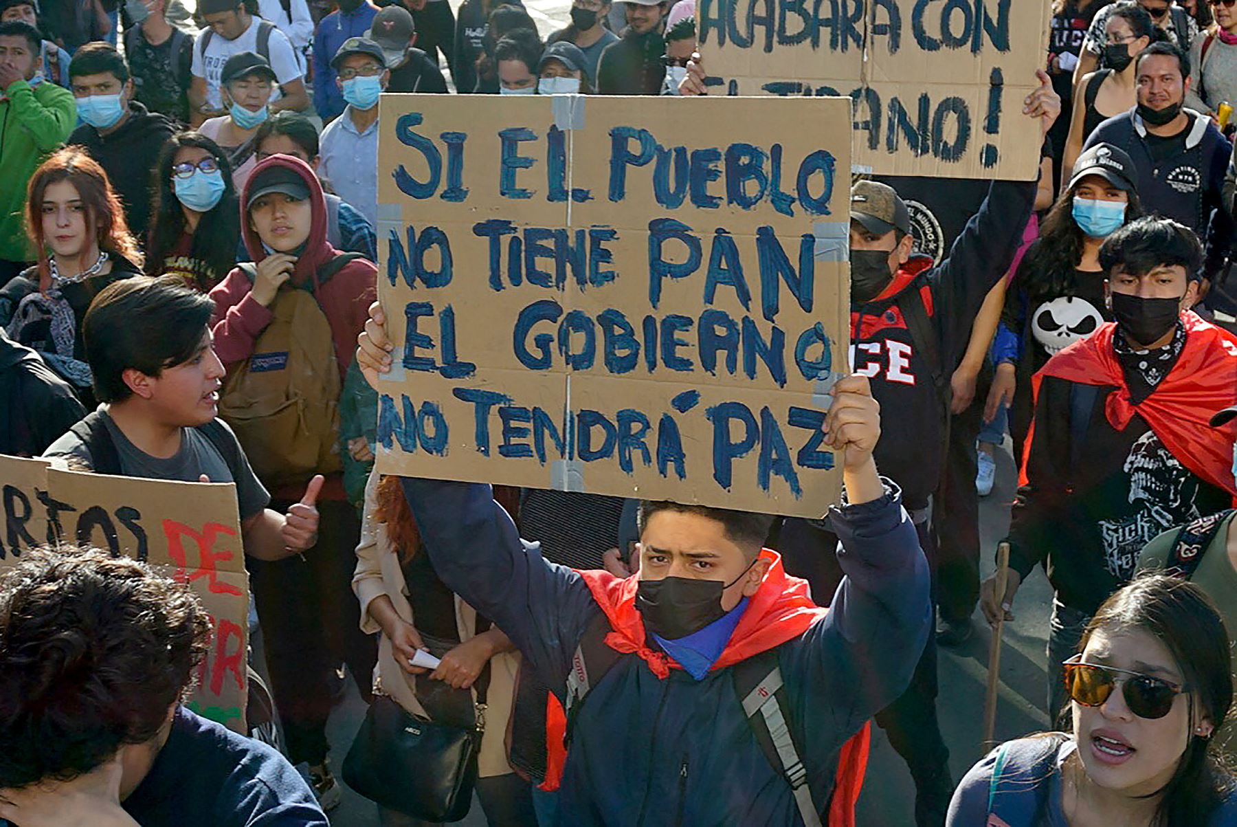 Ecuador advierte que protestas indígenas son una \"grave amenaza\" a la democracia