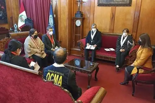 Como parte de la “visita extraordinaria”, la Ocma instaló un módulo de recepción de quejas verbales en el primer piso de la Corte de Justicia del Cusco.