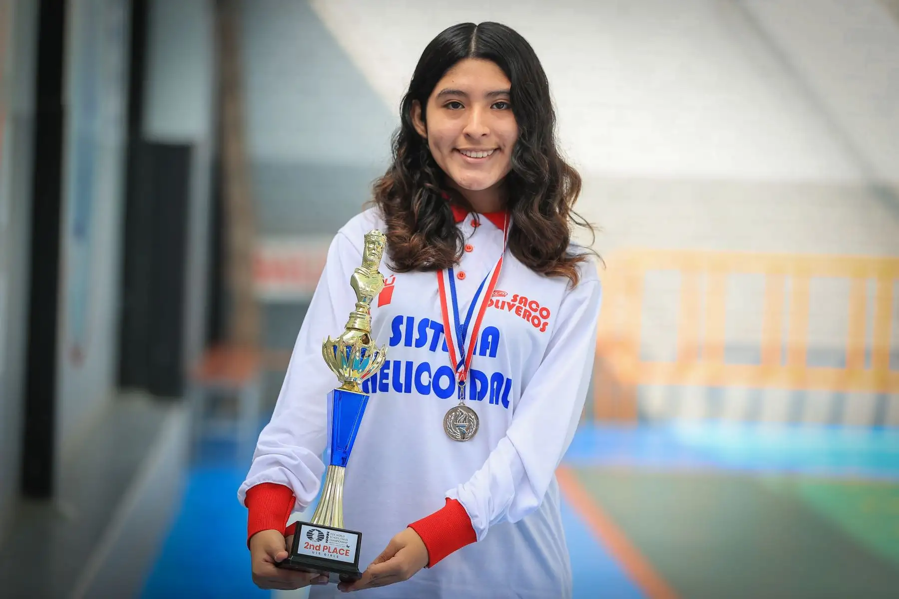 El equipo peruano se coronó campeón mundial escolar de ajedrez en Panamá, tras superar a cerca de 600 ajedrecistas de 36 países. Fiorella Contreras estudiante de 15 años del Colegio Saco Oliveros obtuvo la medalla de plata en su categoría. 
Foto: ANDINA/Andrés Valle