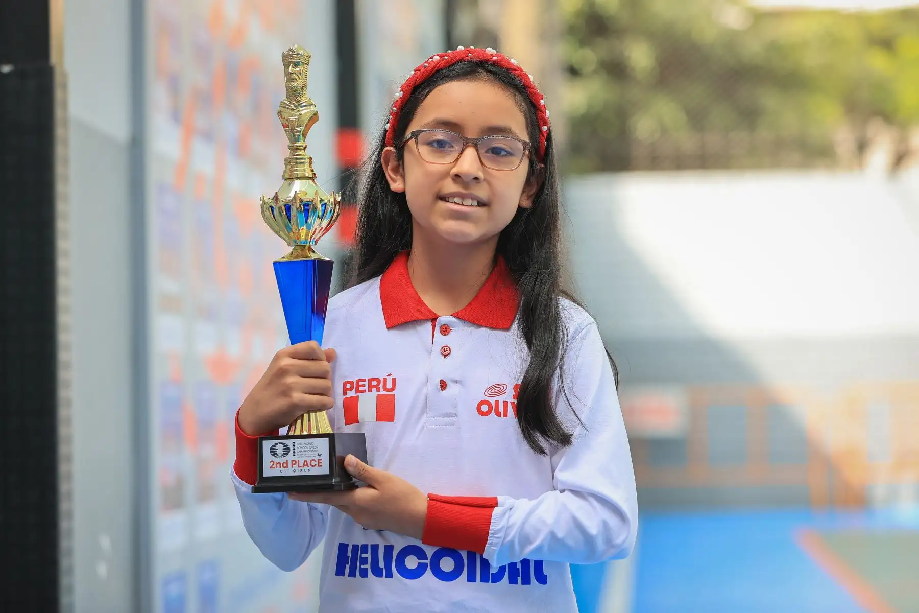 El equipo peruano se coronó campeón mundial escolar de ajedrez en Panamá, tras superar a cerca de 600 ajedrecistas de 36 países. Xiomara Guzmán Vera estudiante de 9 años del Colegio Saco Oliveros obtuvo la medalla de plata en su categoría. 
Foto: ANDINA/Andrés Valle