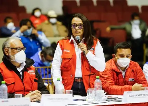 Arequipa: Vivienda ejecuta 10 obras de agua y saneamiento por 494 millones de soles.