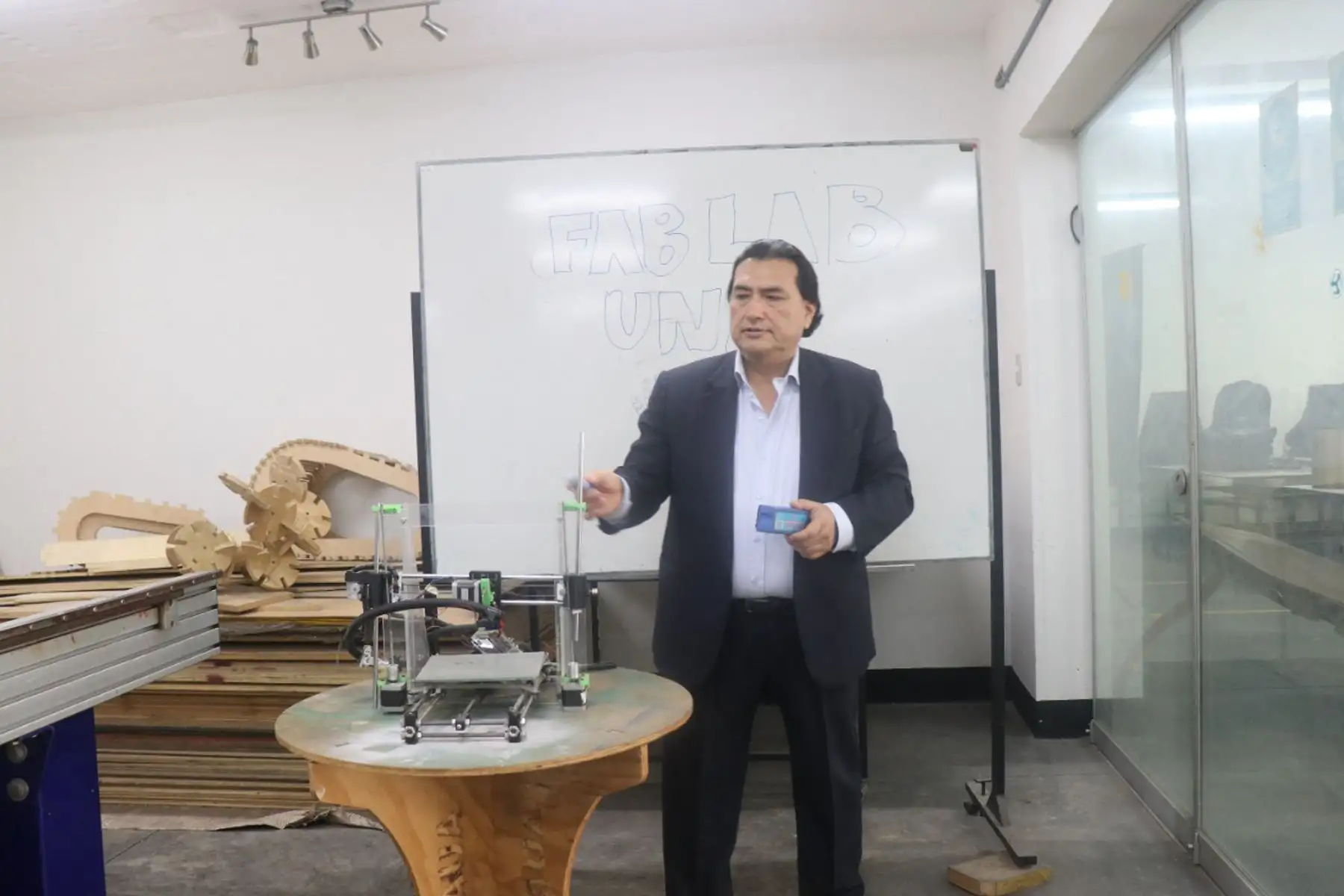 Juan Palacios Rojas ha logrado registrar 17 inventos y fue diseñador principal del Gran Teatro del Norte de Lima.