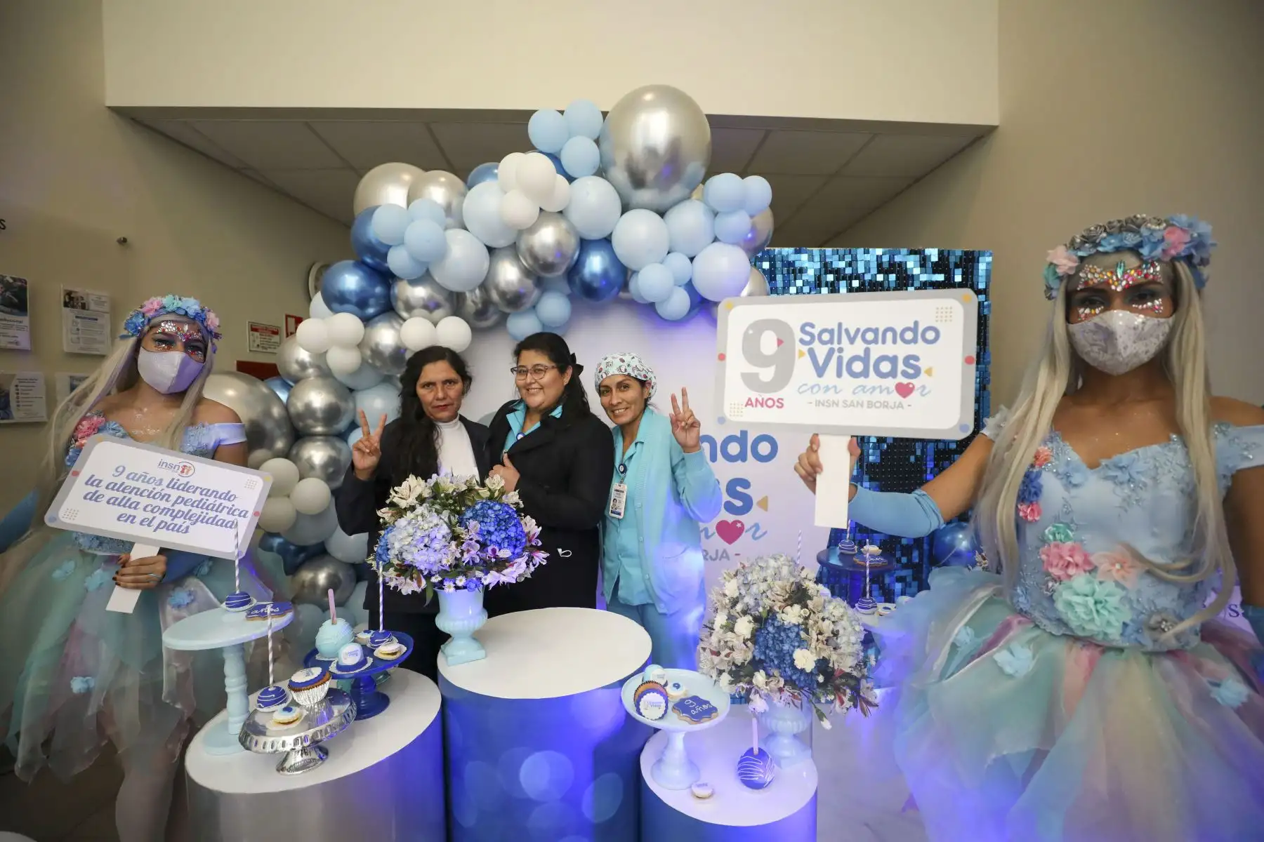 El Instituto Nacional de Salud del Niño San Borja conmemora su noveno aniversario con una emotiva ceremonia especial. Bajo el lema "Salvando vidas con amor", se realizó la actividad que contó con la presencia de la Directora General del INSN San Borja, Dra. Zulema Tomas Gonzales y su equipo de gestión, el ministro de Salud, Jorge Antonio López Peña, así como la primera dama Lilia Paredes. Foto: ANDINA/Carla Patiño