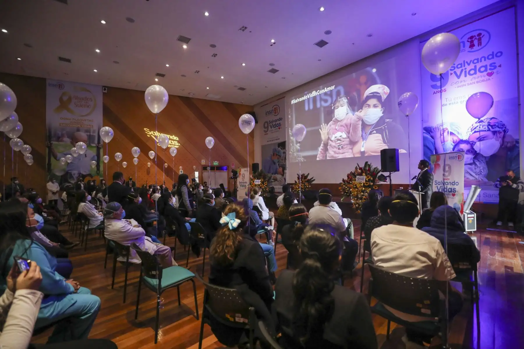 El Instituto Nacional de Salud del Niño San Borja conmemora su noveno aniversario con una emotiva ceremonia especial. Bajo el lema "Salvando vidas con amor", se realizó la actividad que contó con la presencia de la Directora General del INSN San Borja, Dra. Zulema Tomas Gonzales y su equipo de gestión, el ministro de Salud, Jorge Antonio López Peña, así como la primera dama Lilia Paredes. Foto: ANDINA/Carla Patiño