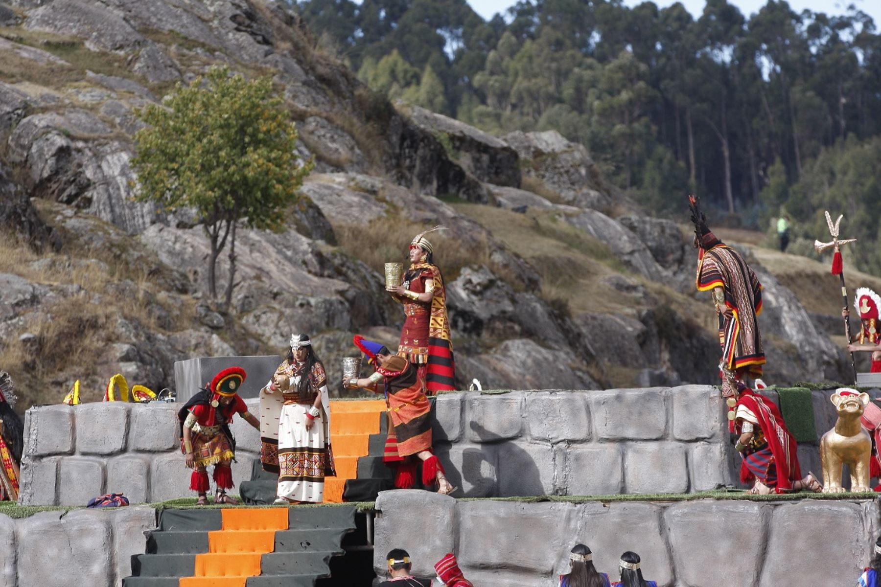 El Inti Raymi o Fiesta del Sol volvió e hizo vibrar a cusqueños y turistas que apreciaron escenificación. Foto: ANDINA/Percy Hurtado Santillán