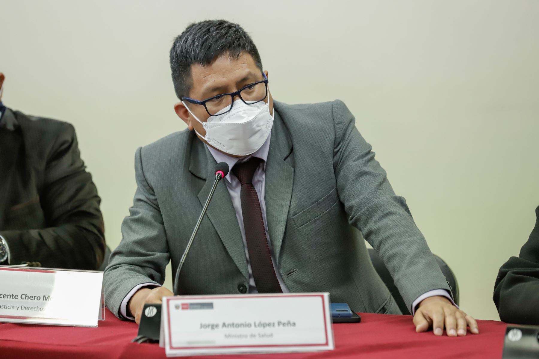 Ministro de Salud, Jorge López Peña, anunció medidas para mejorar situación de los profesionales de salud contratados bajo la modalidad de CAS Covid-19. ANDINA