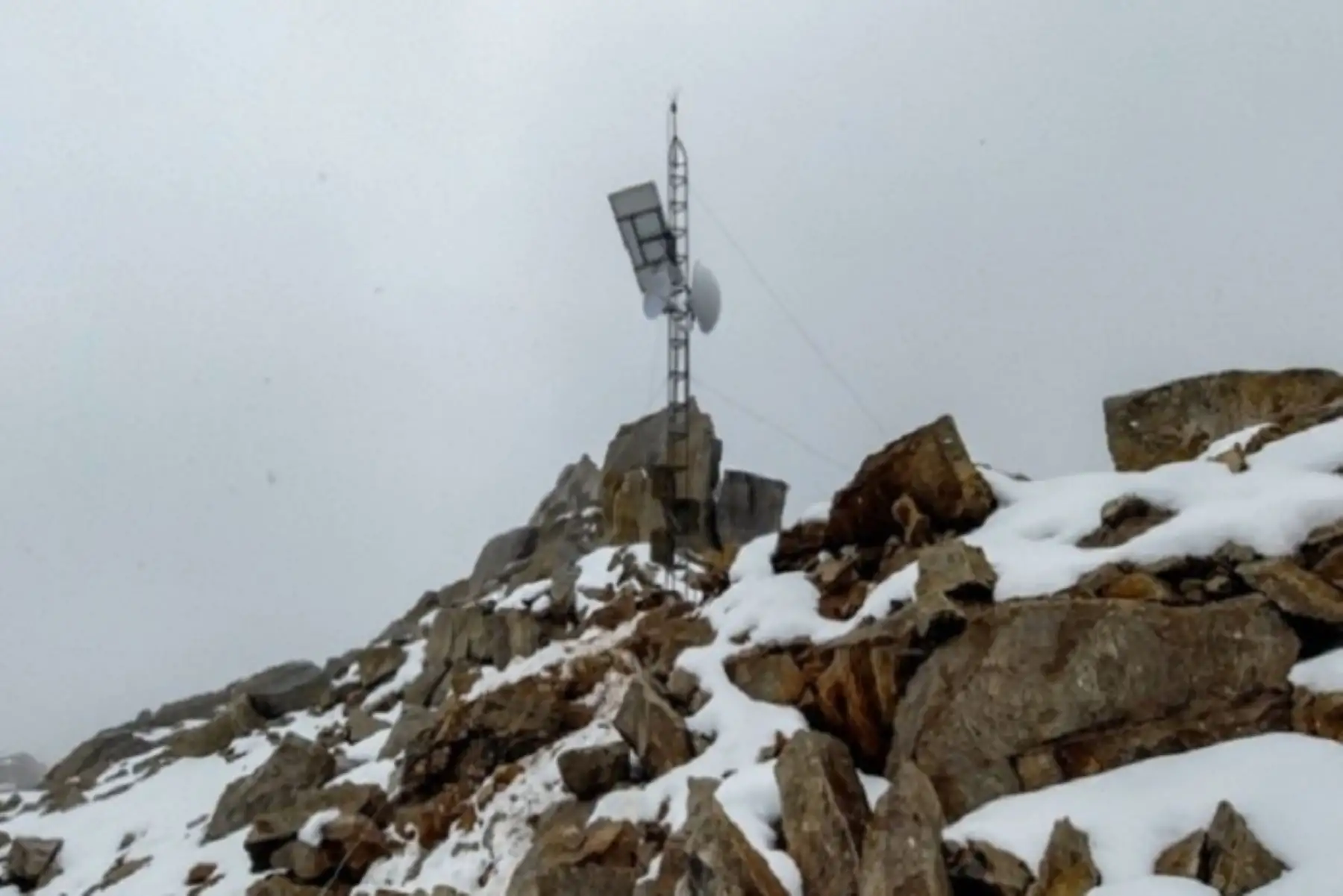 Evaluán impacto de cambio climático en lagunas,montañas y nevados de origen glacial