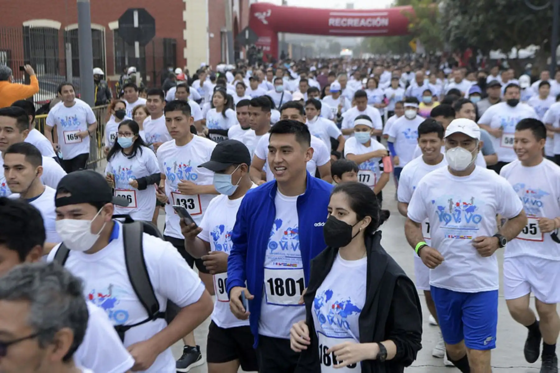El titular del Interior participó hoy en una maratón organizada por la Dirandro debido al Día Internacional de la Lucha contra el Uso Indebido y el Tráfico Ilícito de Drogas.
Foto: Mininter