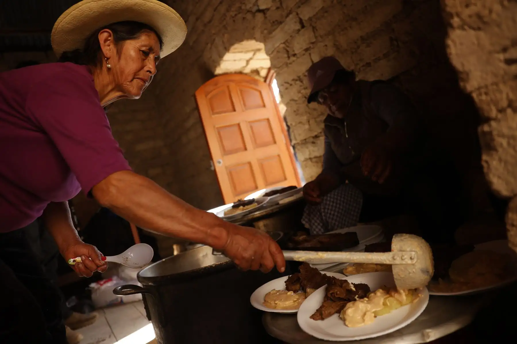 Está ubicado al norte de Lima, cerca de los pueblos San Salvador de Pampas y La Florida, en el distrito Atavillos Bajo, provincia de Huaral. El tiempo de viaje es de aproximadamente 3 horas desde Lima y 3 horas de caminata de Pampas a Rupac.
Foto: ANDINA/Melina Mejía