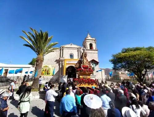 El Ministerio de Cultura entregó la declaratoria como Patrimonio Cultural de la Nación a la Festividad de la Virgen de los Remedios que se celebra en el distrito de Socabaya, región Arequipa. ANDINA/Difusión