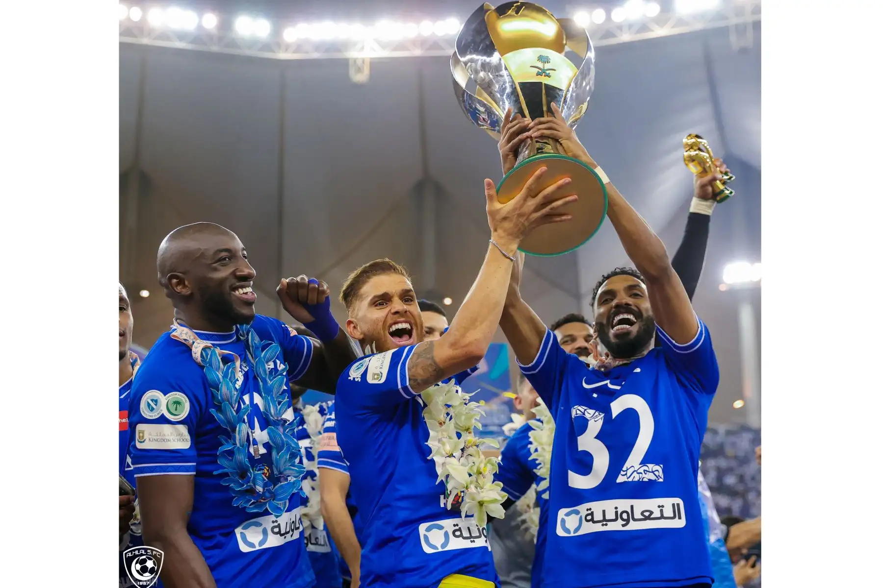 Al Hilal es campeón de la Liga de Arabia Saudita. El jugador de la Selección Peruana  André Carrillo destacó  ante Al-Faisal y se coronó campeón en la última jornada de la Liga de Arabia Saudita.
Foto: @Alhilal_FC