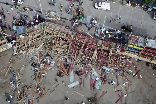 El accidente ocurrió en la Plaza de Toros Gilberto Charry durante el fin de semana feriado en el que se celebran las fiestas de San Pedro, las más populares de la región. Foto: AFP