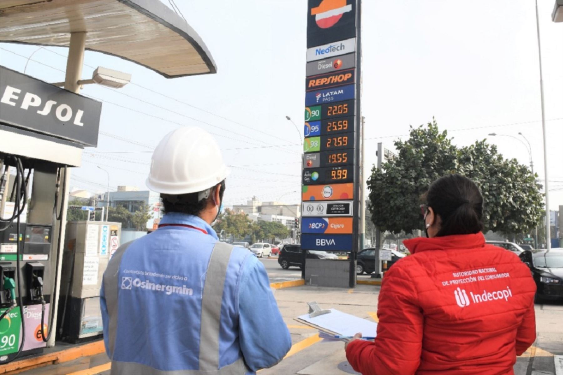 Indecopi y Osinergmin monitorean que se respeten precios de combustibles