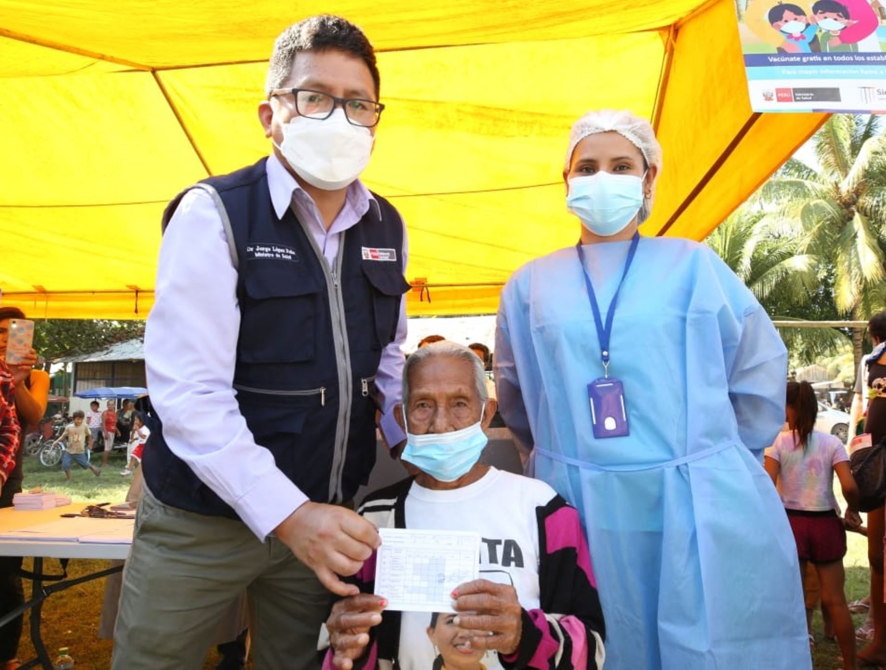 El Ministerio de Salud puso en marcha campaña de vacunación contra la influenza y el neumococo en las regiones de Ucayali y Puno.